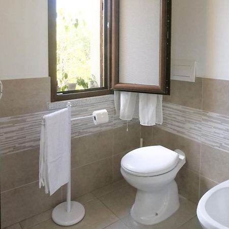 B&B La Vela Chia Bagian luar foto