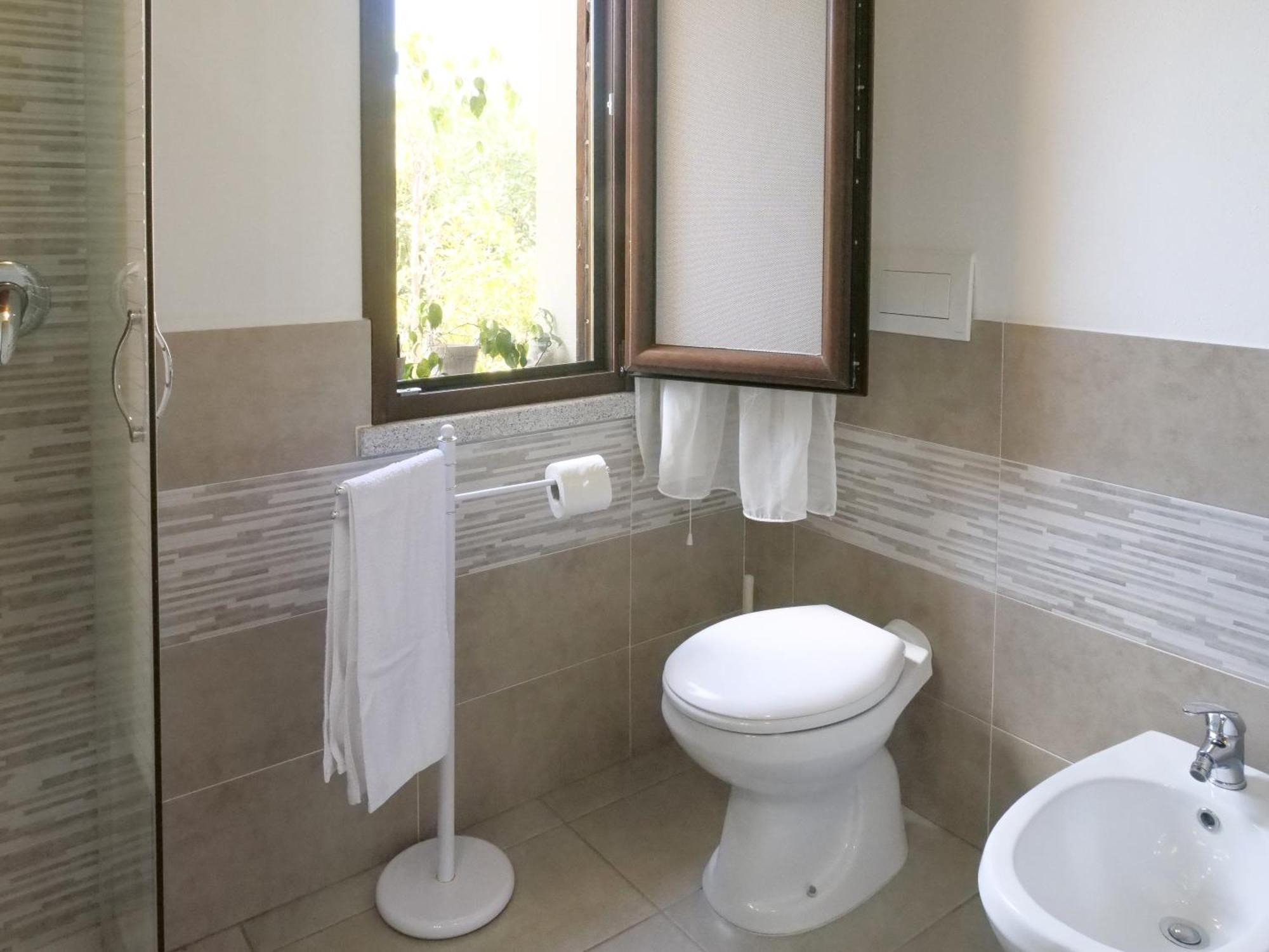 B&B La Vela Chia Bagian luar foto